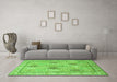 Machine Washable Persian Green Traditional Area Rugs in a Living Room,, wshtr996grn