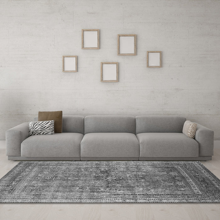 Machine Washable Oriental Gray Industrial Rug in a Living Room,, wshurb1002gry