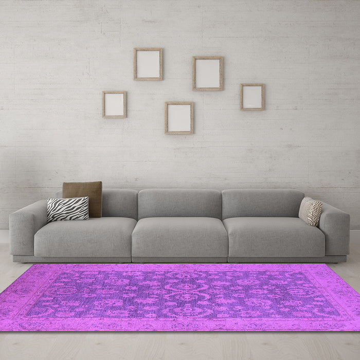 Machine Washable Oriental Purple Traditional Area Rugs in a Living Room, wshurb1005pur