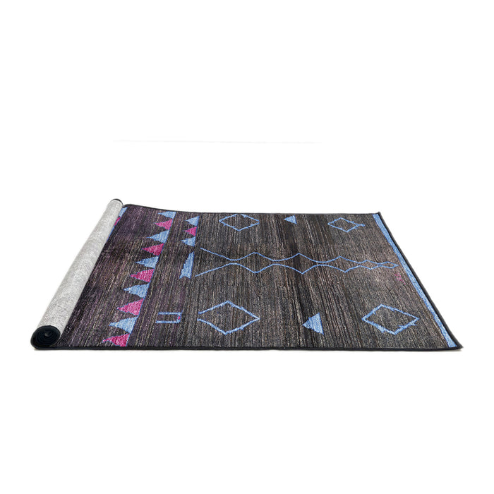 Sideview of Machine Washable Industrial Modern Black Rug, wshurb1010