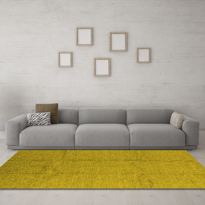 Machine Washable Oriental Yellow Industrial Rug in a Living Room, wshurb1011yw