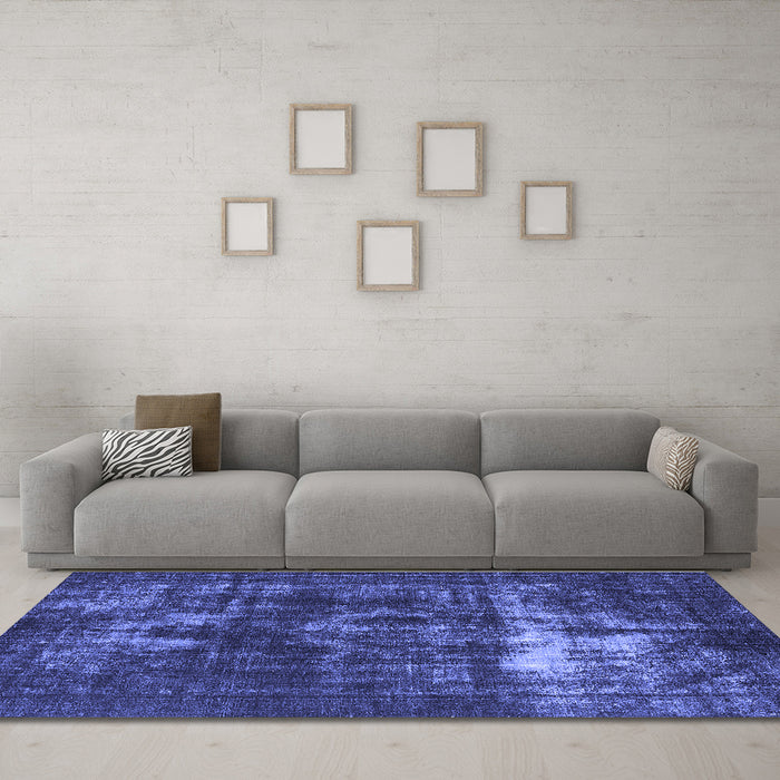 Machine Washable Oriental Blue Industrial Rug in a Living Room, wshurb1015blu