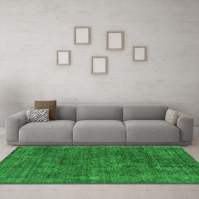 Machine Washable Oriental Green Industrial Area Rugs in a Living Room,, wshurb1016grn