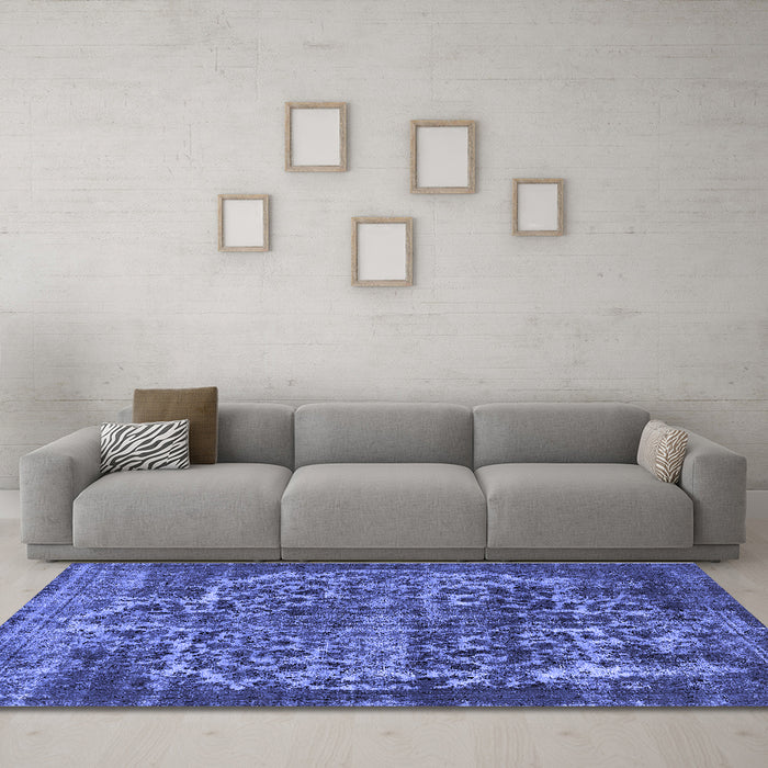 Machine Washable Oriental Blue Industrial Rug in a Living Room, wshurb1017blu