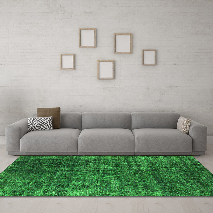 Machine Washable Oriental Green Industrial Area Rugs in a Living Room,, wshurb1018grn