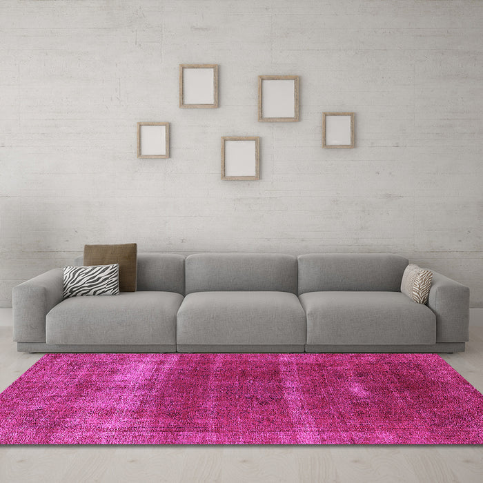 Machine Washable Oriental Pink Industrial Rug in a Living Room, wshurb1019pnk
