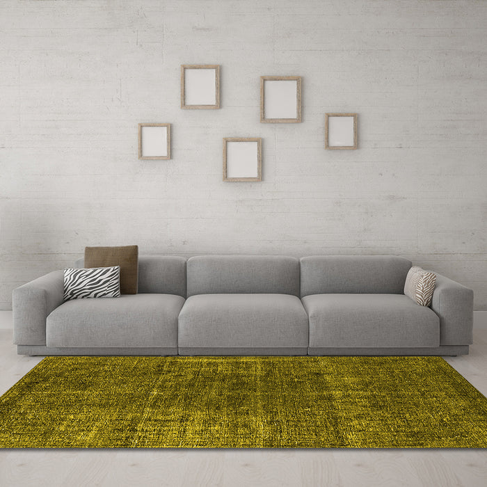 Machine Washable Oriental Yellow Industrial Rug in a Living Room, wshurb1022yw