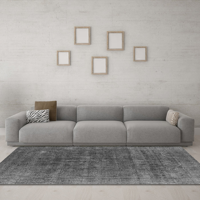 Machine Washable Oriental Gray Industrial Rug in a Living Room,, wshurb1029gry