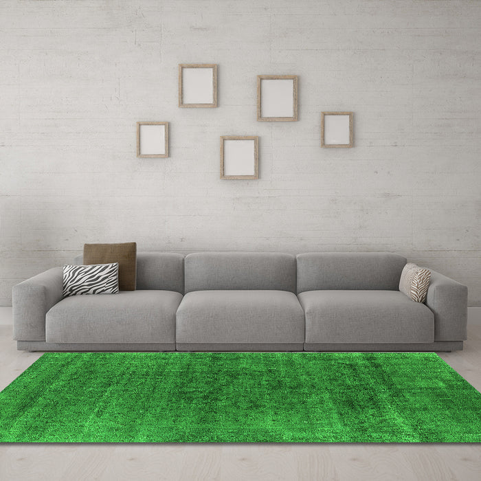 Machine Washable Oriental Green Industrial Area Rugs in a Living Room,, wshurb1030grn