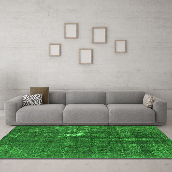 Machine Washable Oriental Green Industrial Area Rugs in a Living Room,, wshurb1031grn