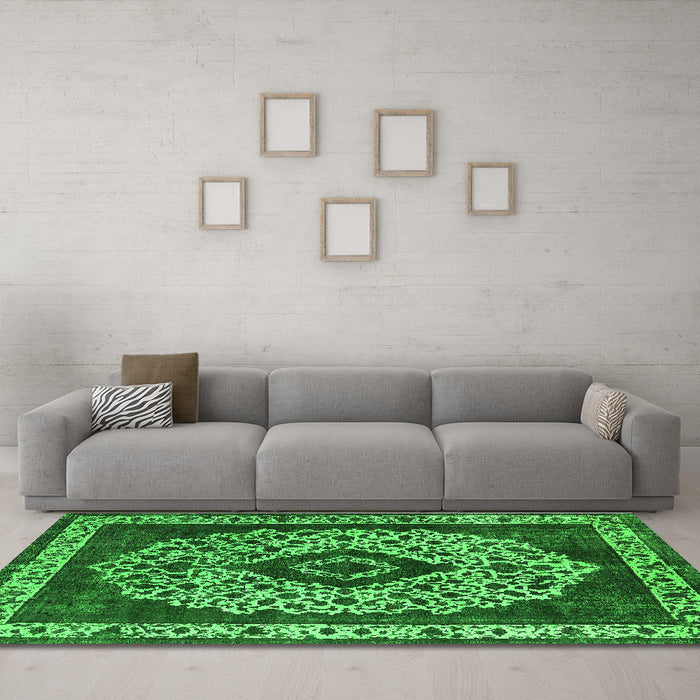Machine Washable Oriental Green Industrial Area Rugs in a Living Room,, wshurb1032grn