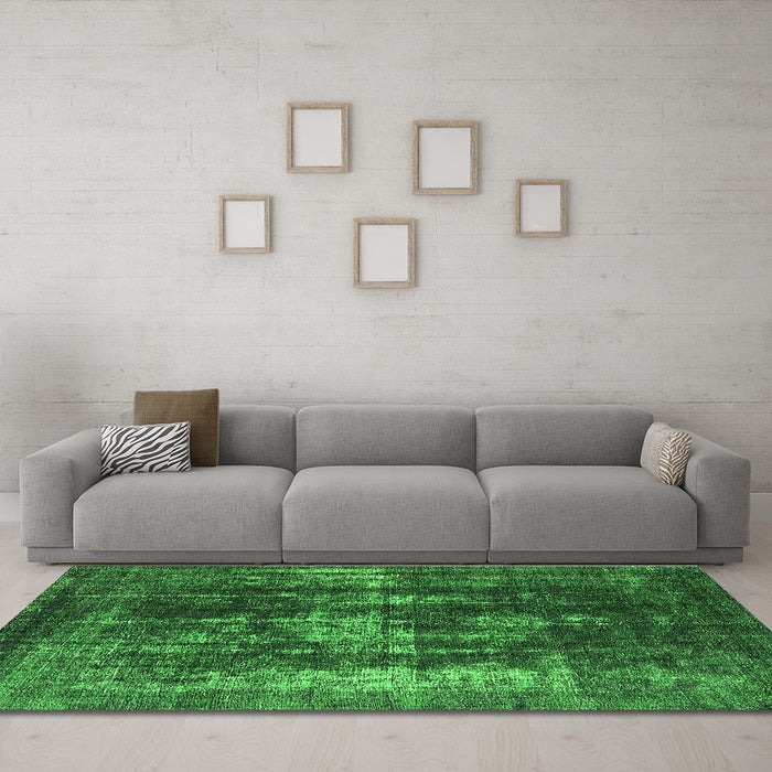 Machine Washable Oriental Green Industrial Area Rugs in a Living Room,, wshurb1033grn