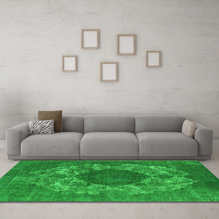 Machine Washable Oriental Green Industrial Area Rugs in a Living Room,, wshurb1034grn