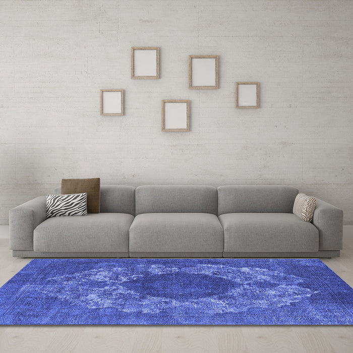 Machine Washable Oriental Blue Industrial Rug in a Living Room, wshurb1034blu