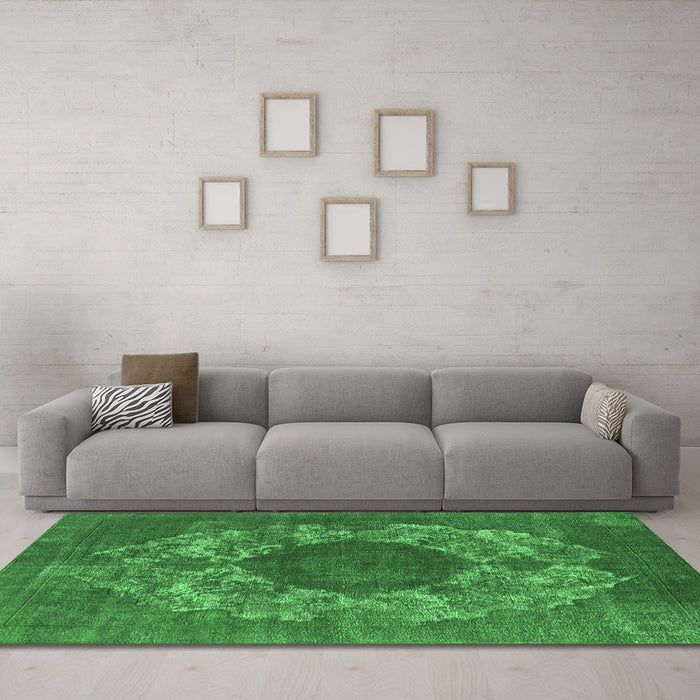 Machine Washable Oriental Emerald Green Industrial Area Rugs in a Living Room,, wshurb1034emgrn