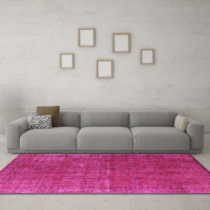Machine Washable Oriental Pink Industrial Rug in a Living Room, wshurb1037pnk