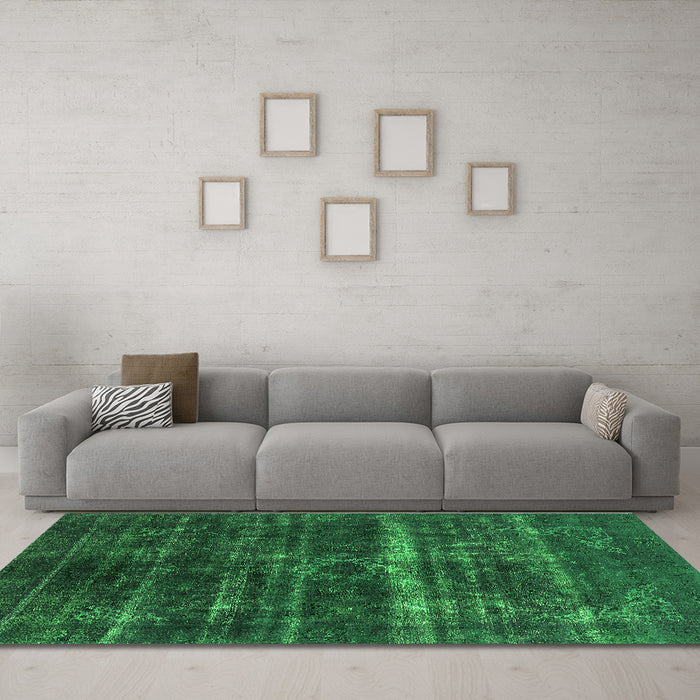 Machine Washable Oriental Green Industrial Area Rugs in a Living Room,, wshurb1039grn
