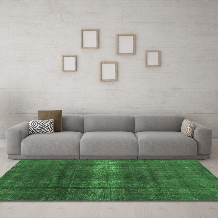 Machine Washable Oriental Emerald Green Industrial Area Rugs in a Living Room,, wshurb1040emgrn