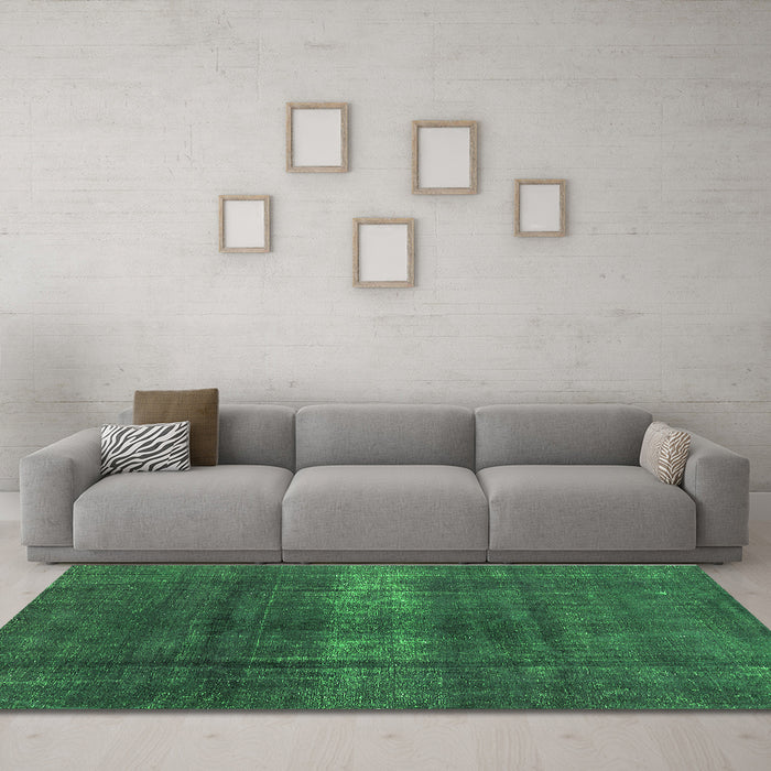 Machine Washable Oriental Green Industrial Area Rugs in a Living Room,, wshurb1040grn