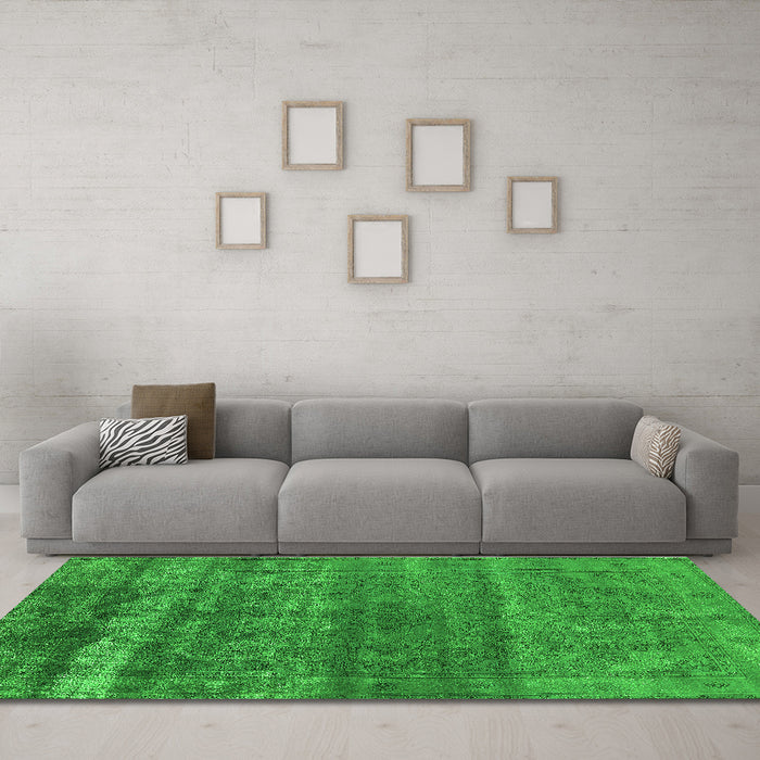Machine Washable Oriental Green Industrial Area Rugs in a Living Room,, wshurb1042grn