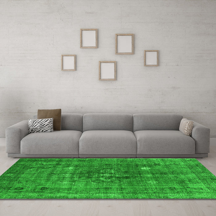 Machine Washable Oriental Green Industrial Area Rugs in a Living Room,, wshurb1044grn