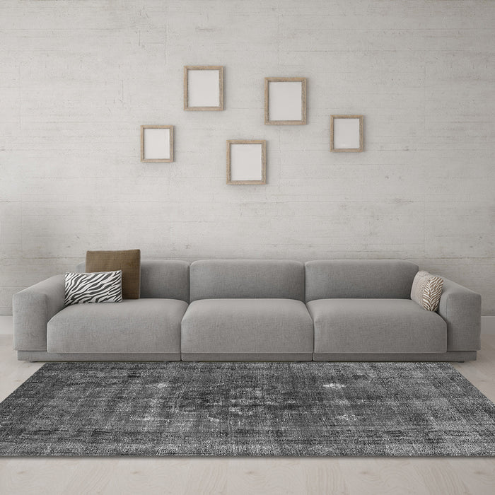 Machine Washable Oriental Gray Industrial Rug in a Living Room,, wshurb1044gry