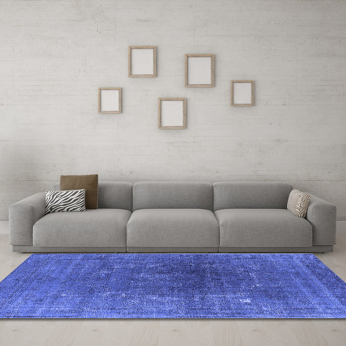 Machine Washable Oriental Blue Industrial Rug in a Living Room, wshurb1053blu