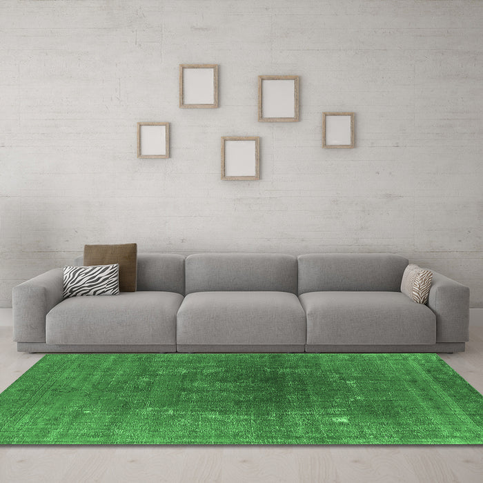 Machine Washable Oriental Emerald Green Industrial Area Rugs in a Living Room,, wshurb1053emgrn