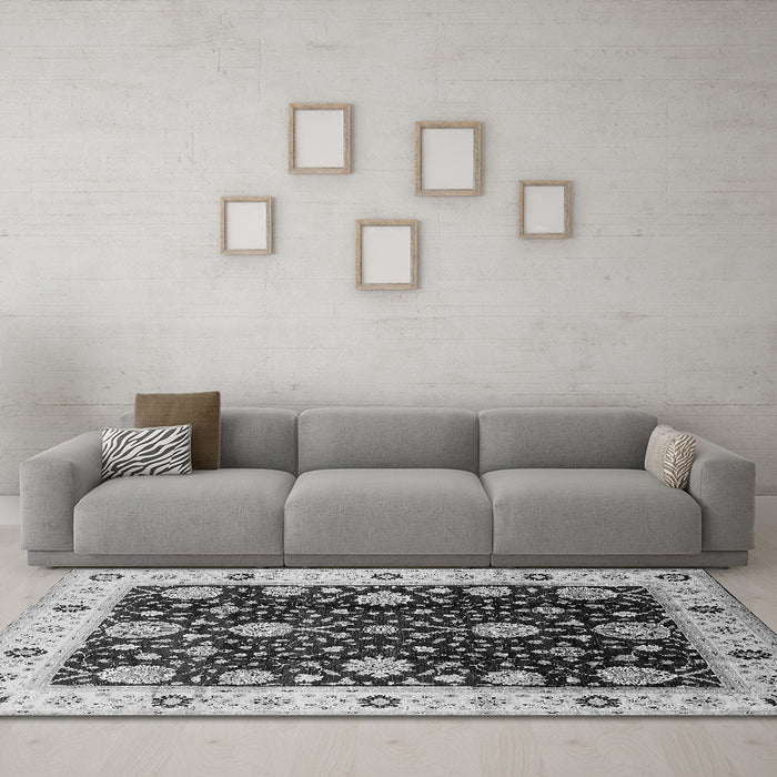 Machine Washable Oriental Gray Traditional Rug in a Living Room,, wshurb1056gry