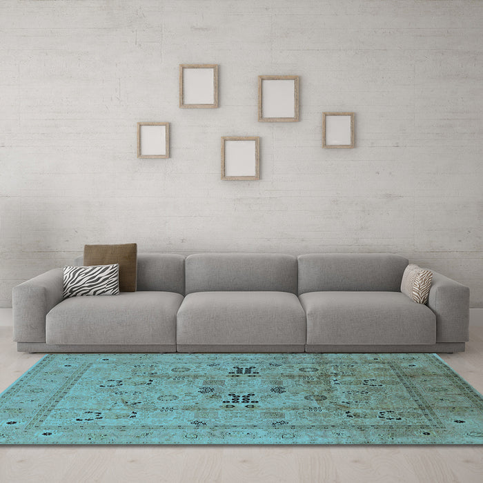 Machine Washable Oriental Light Blue Traditional Rug in a Living Room, wshurb1057lblu