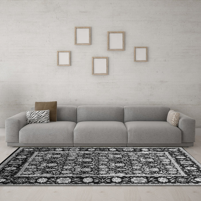 Machine Washable Oriental Gray Traditional Rug in a Living Room,, wshurb1060gry