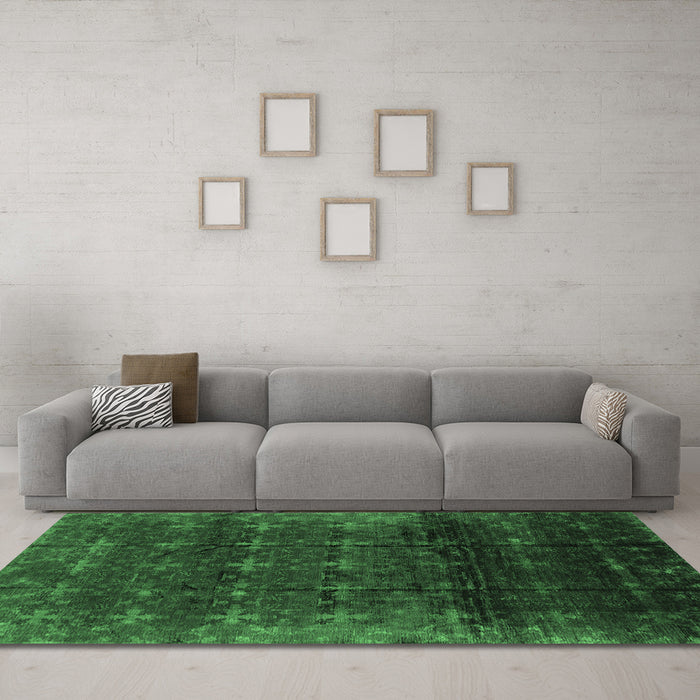 Machine Washable Oriental Emerald Green Industrial Area Rugs in a Living Room,, wshurb1064emgrn