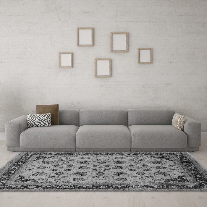 Machine Washable Oriental Gray Traditional Rug in a Living Room,, wshurb1065gry