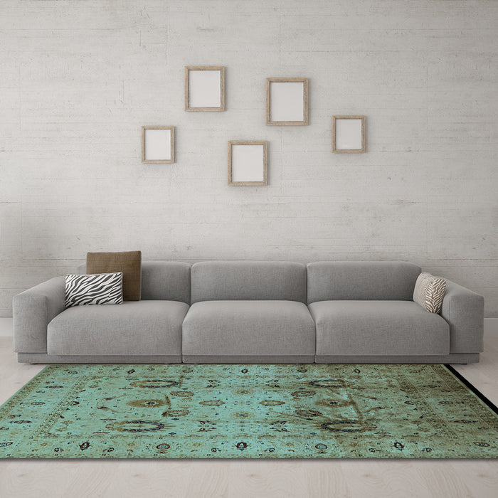Machine Washable Oriental Light Blue Traditional Rug in a Living Room, wshurb1066lblu