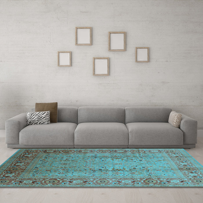 Machine Washable Oriental Light Blue Traditional Rug in a Living Room, wshurb1067lblu