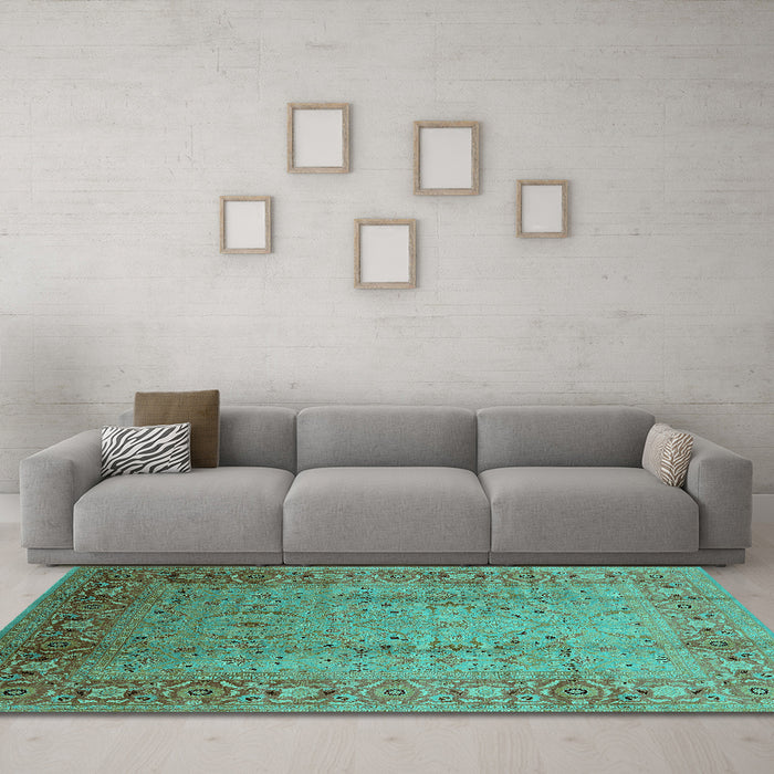 Machine Washable Oriental Turquoise Traditional Area Rugs in a Living Room,, wshurb1067turq