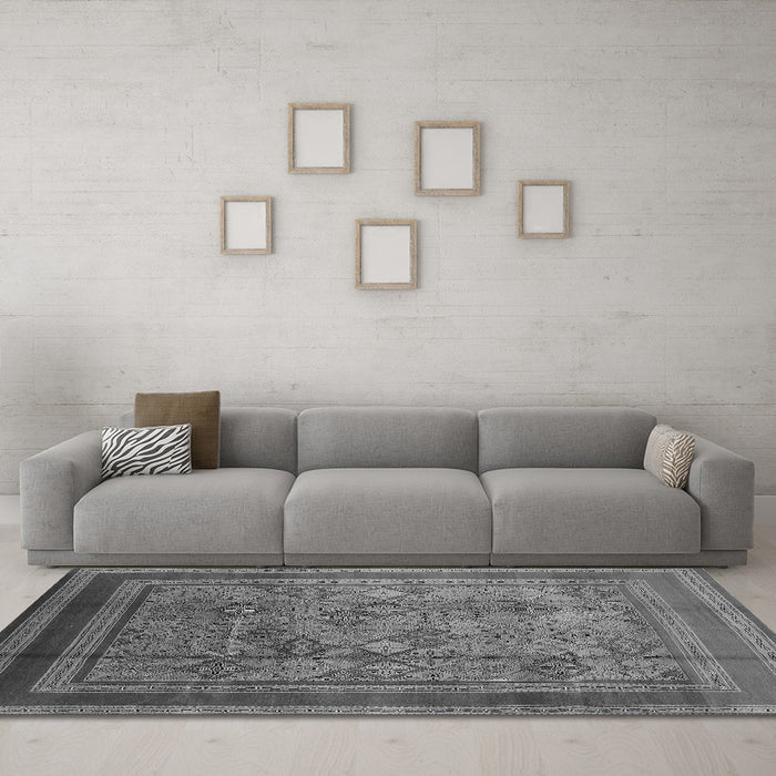 Machine Washable Oriental Gray Industrial Rug in a Living Room,, wshurb1070gry