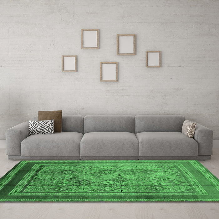 Machine Washable Oriental Emerald Green Industrial Area Rugs in a Living Room,, wshurb1070emgrn