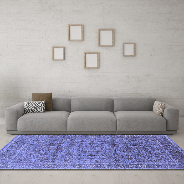 Machine Washable Oriental Blue Traditional Rug in a Living Room, wshurb1071blu