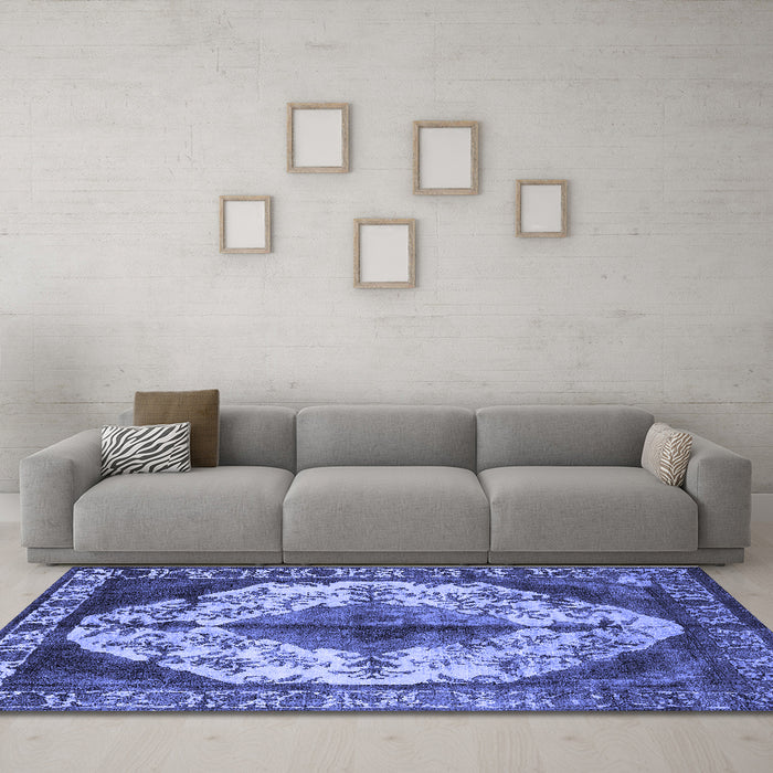 Machine Washable Oriental Blue Industrial Rug in a Living Room, wshurb1075blu
