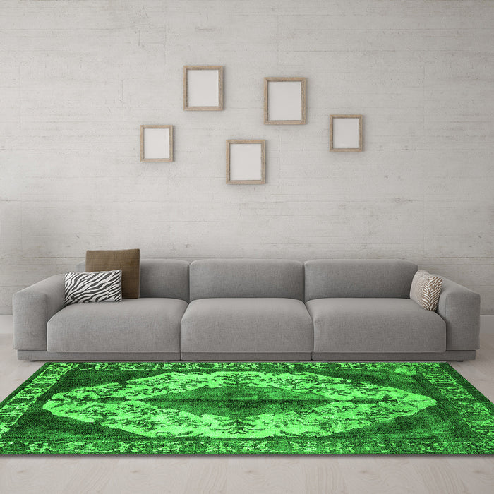 Machine Washable Oriental Green Industrial Area Rugs in a Living Room,, wshurb1075grn
