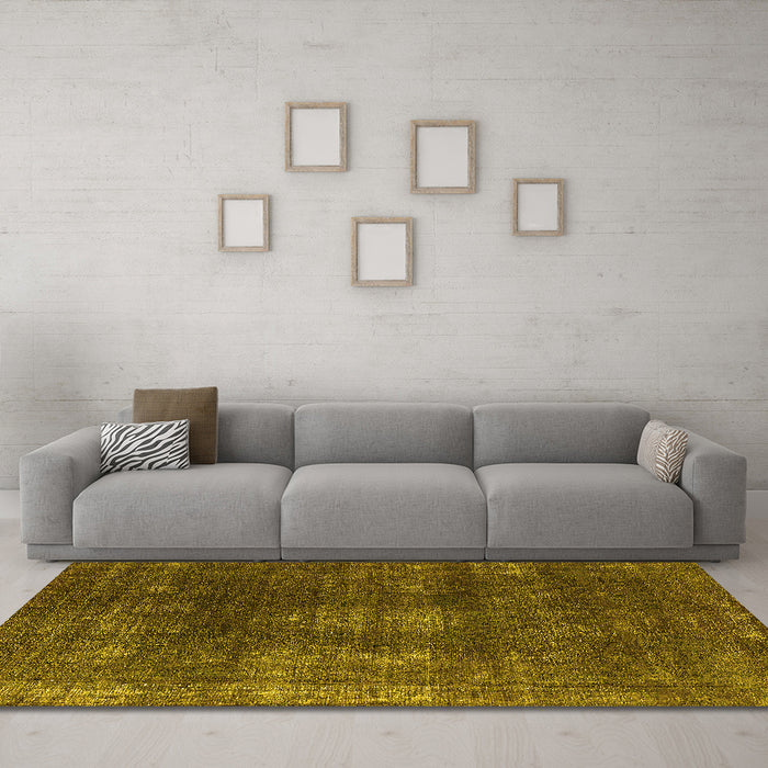 Machine Washable Oriental Yellow Industrial Rug in a Living Room, wshurb1078yw