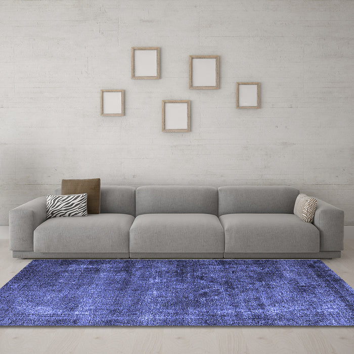 Machine Washable Oriental Blue Industrial Rug in a Living Room, wshurb1080blu