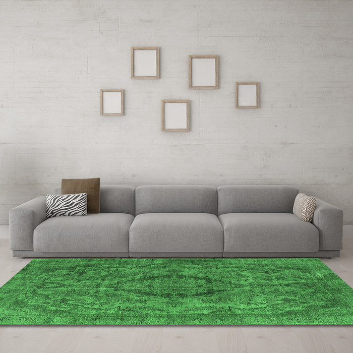 Machine Washable Oriental Emerald Green Industrial Area Rugs in a Living Room,, wshurb1081emgrn