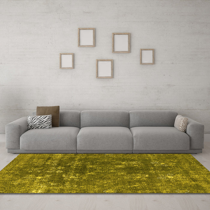 Machine Washable Oriental Yellow Industrial Rug in a Living Room, wshurb1084yw