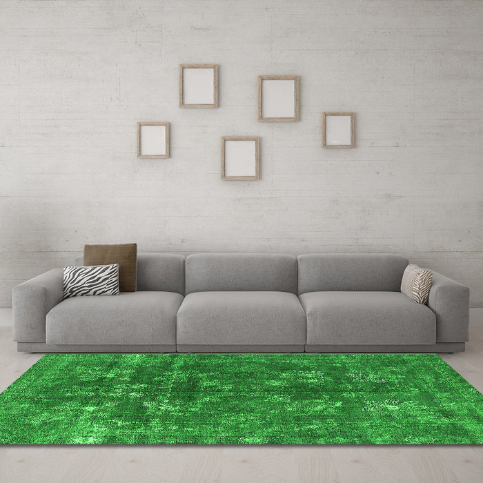 Machine Washable Oriental Green Industrial Area Rugs in a Living Room,, wshurb1084grn