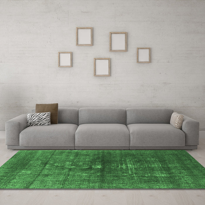 Machine Washable Oriental Emerald Green Industrial Area Rugs in a Living Room,, wshurb1090emgrn