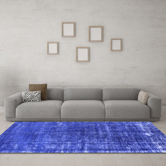 Machine Washable Oriental Blue Industrial Rug in a Living Room, wshurb1094blu