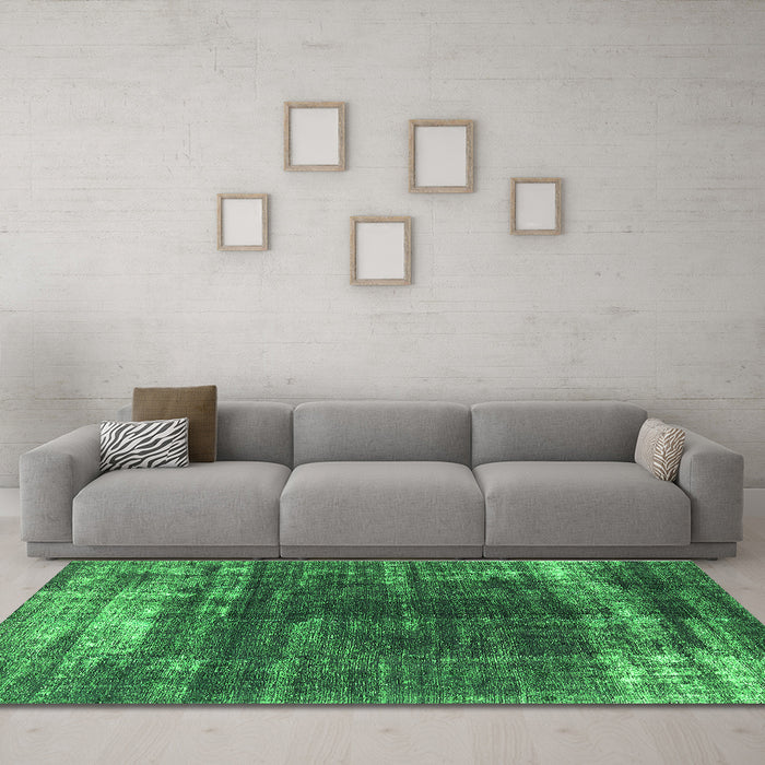 Machine Washable Oriental Green Industrial Area Rugs in a Living Room,, wshurb1095grn