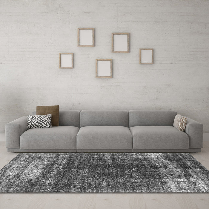 Machine Washable Oriental Gray Industrial Rug in a Living Room,, wshurb1095gry